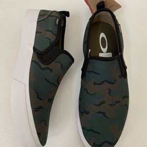 OAKLEY B1B camp Slip On shoes Sneakers Men’s size 10 NEW